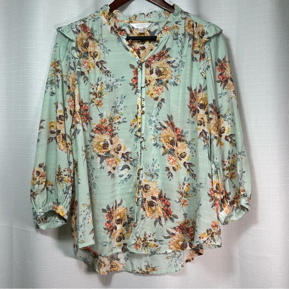 LC Lauren Conrad XXL Floral Blouse Mint Green Ruffle Neck Button Front Boho Top
